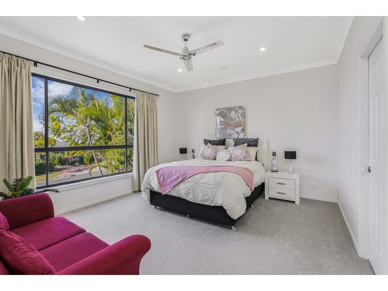 55 Armstrong Way, Highland Park QLD 4211