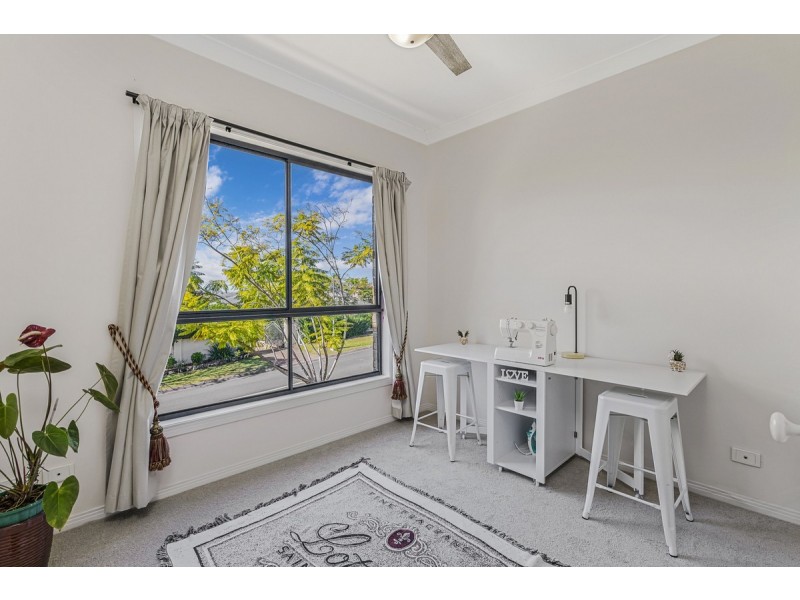 55 Armstrong Way, Highland Park QLD 4211