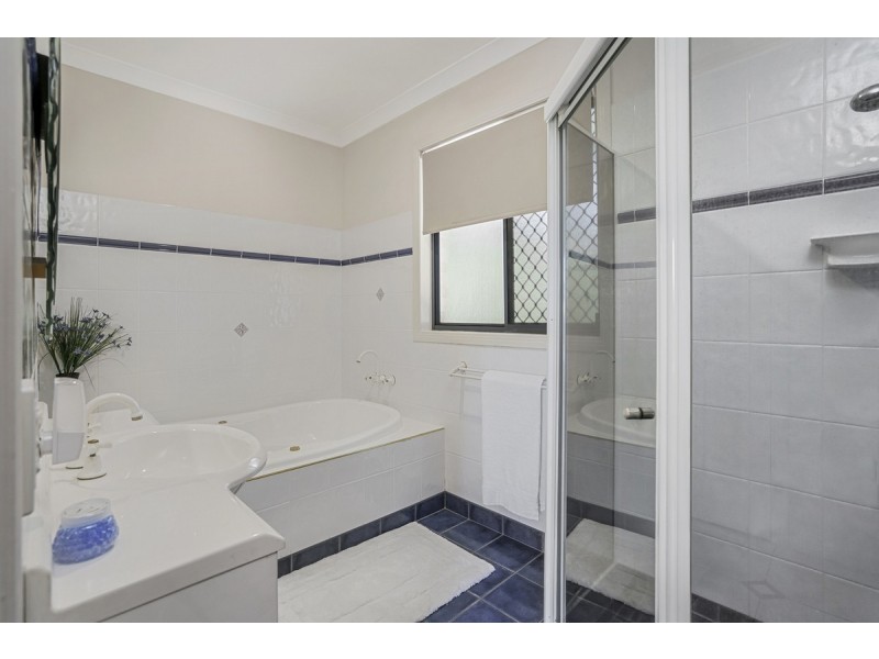 55 Armstrong Way, Highland Park QLD 4211