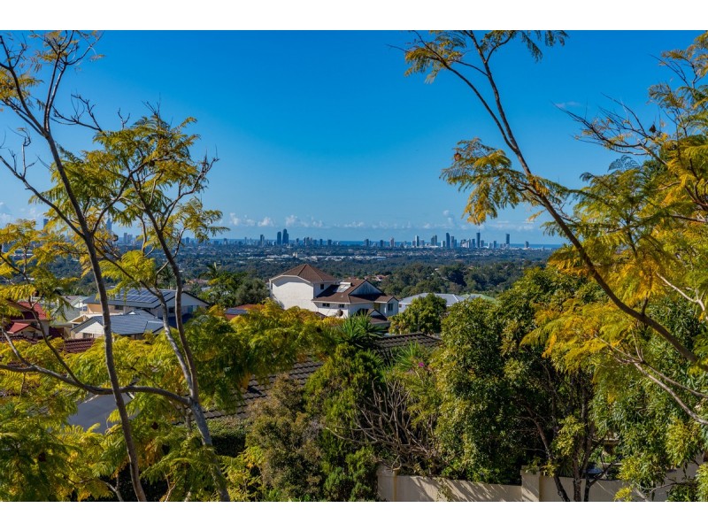 55 Armstrong Way, Highland Park QLD 4211