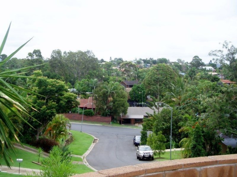 5 Amethyst Court, Carrara QLD 4211