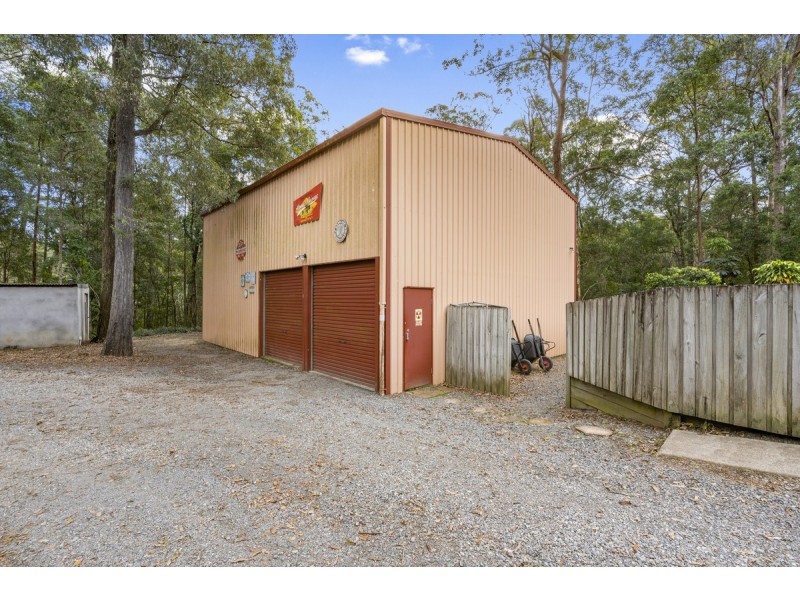 6 Chesterton Road, Guanaba QLD 4210