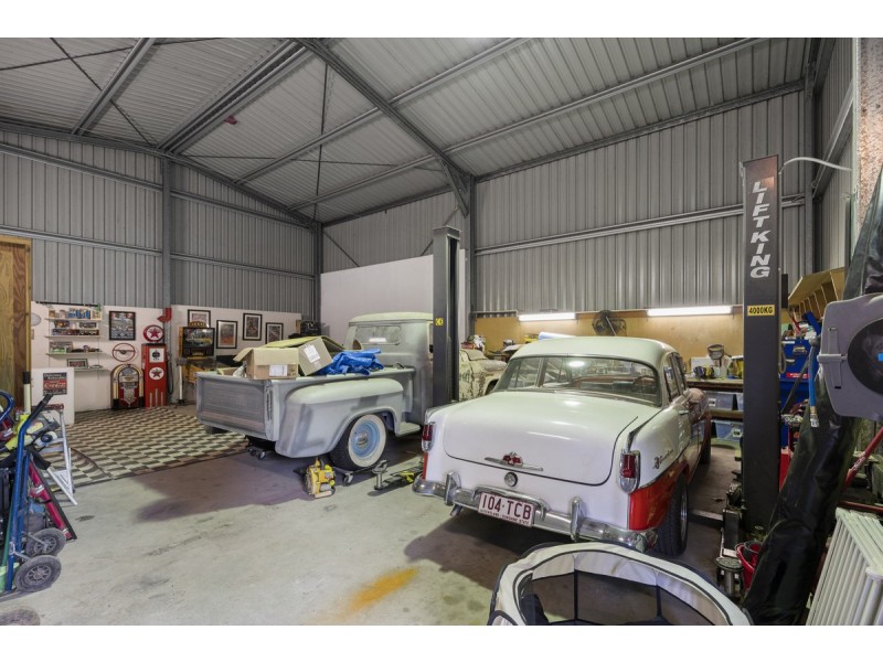 6 Chesterton Road, Guanaba QLD 4210