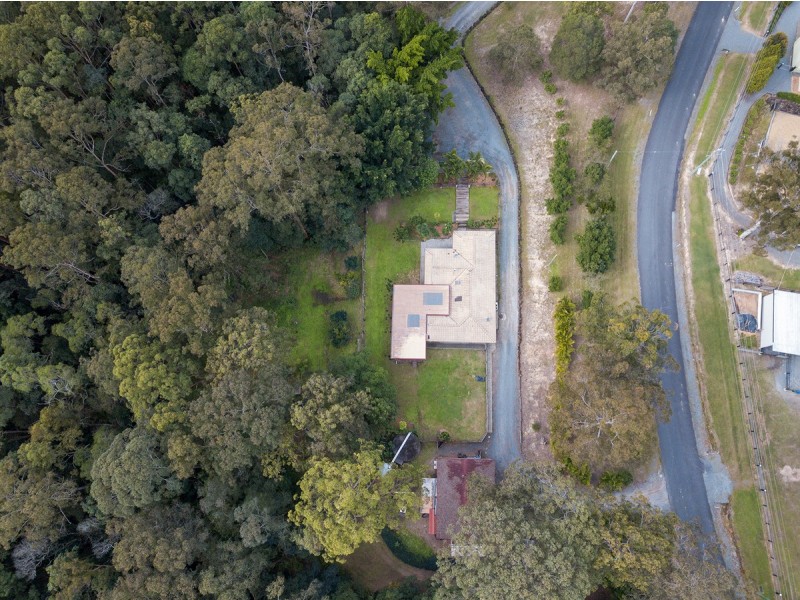 6 Chesterton Road, Guanaba QLD 4210