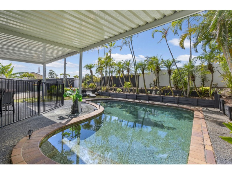 7 Aberdeen Court, Highland Park QLD 4211