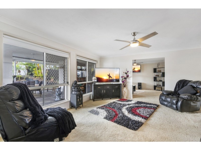 7 Aberdeen Court, Highland Park QLD 4211