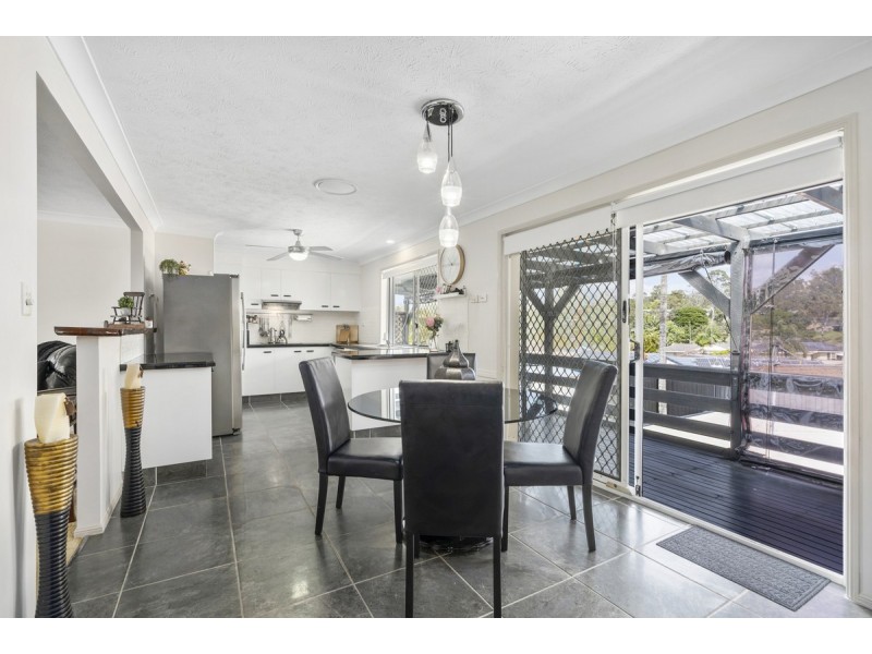 7 Aberdeen Court, Highland Park QLD 4211