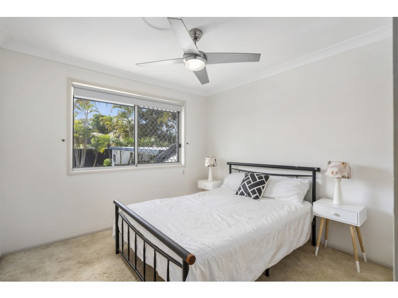 7 Aberdeen Court, Highland Park QLD 4211