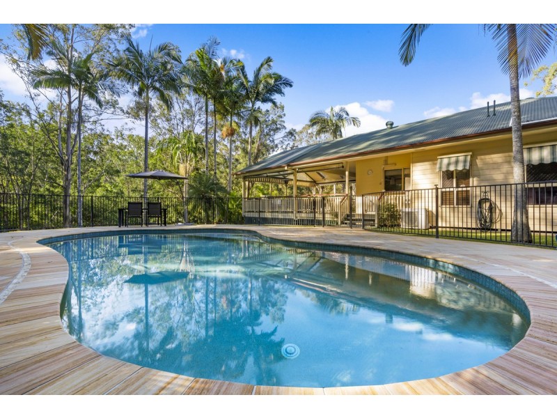 27 Tunbridge Drive, Nerang QLD 4211