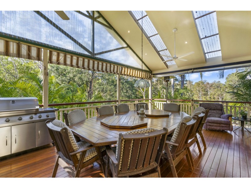 27 Tunbridge Drive, Nerang QLD 4211