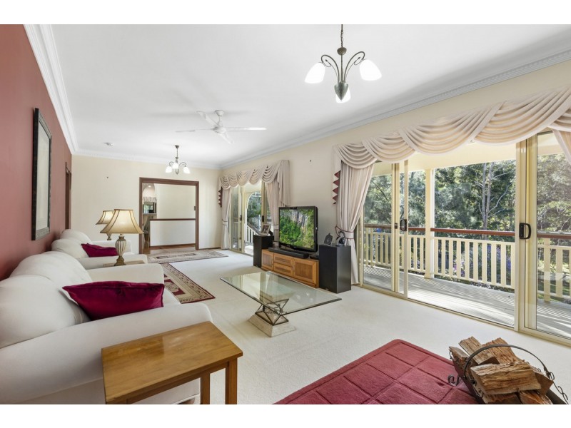 27 Tunbridge Drive, Nerang QLD 4211