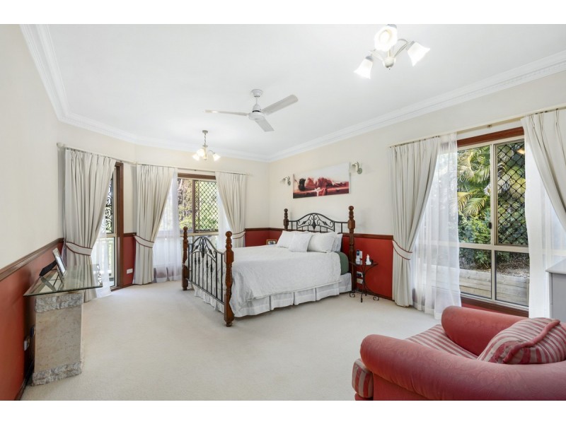 27 Tunbridge Drive, Nerang QLD 4211