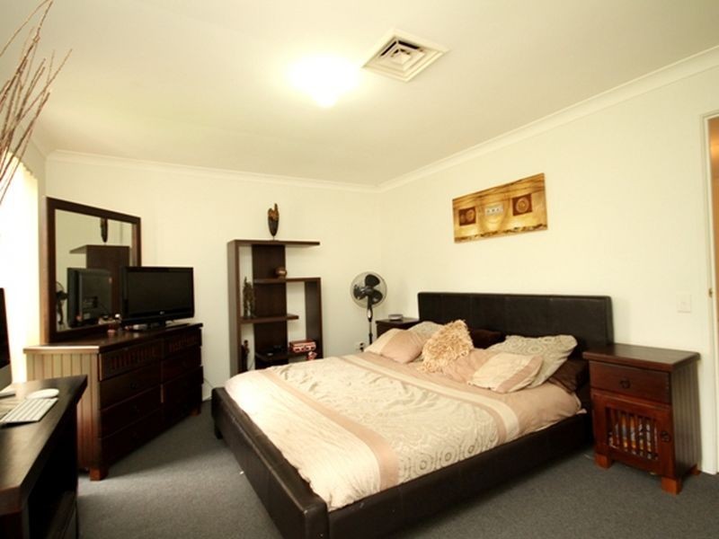 11 Jerrawa Street, Nerang QLD 4211