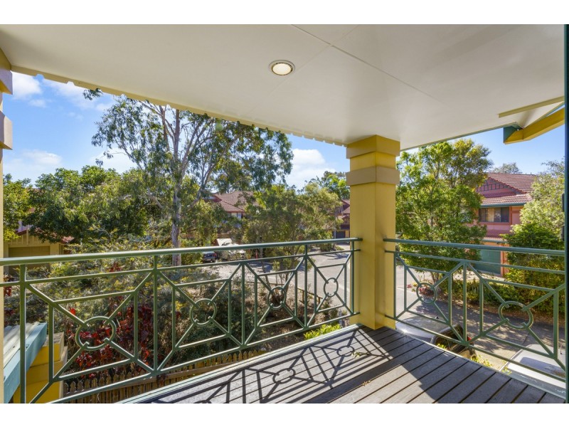 218/125 Hansford Road, Coombabah QLD 4216