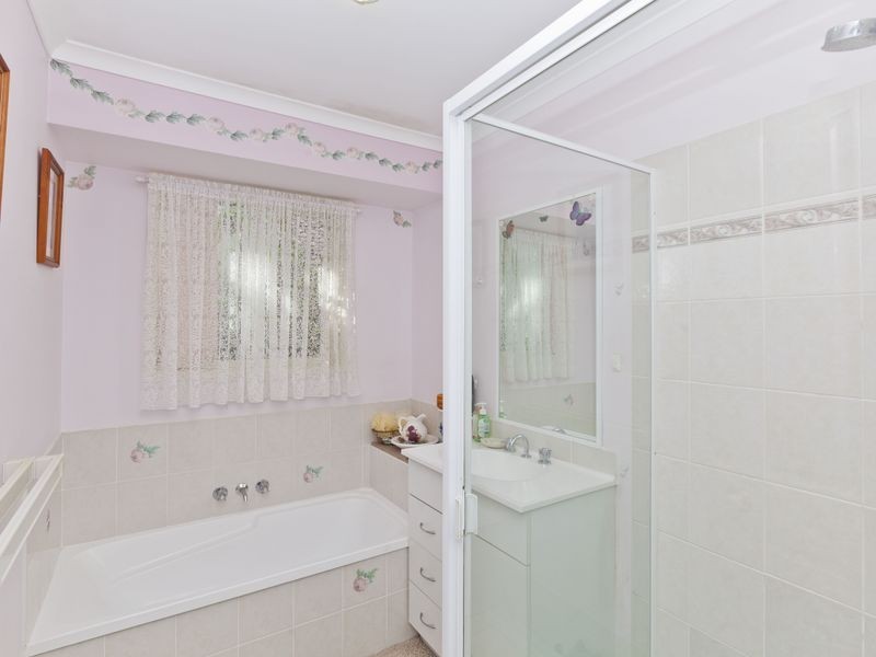 34 Winchester Drive, Nerang QLD 4211