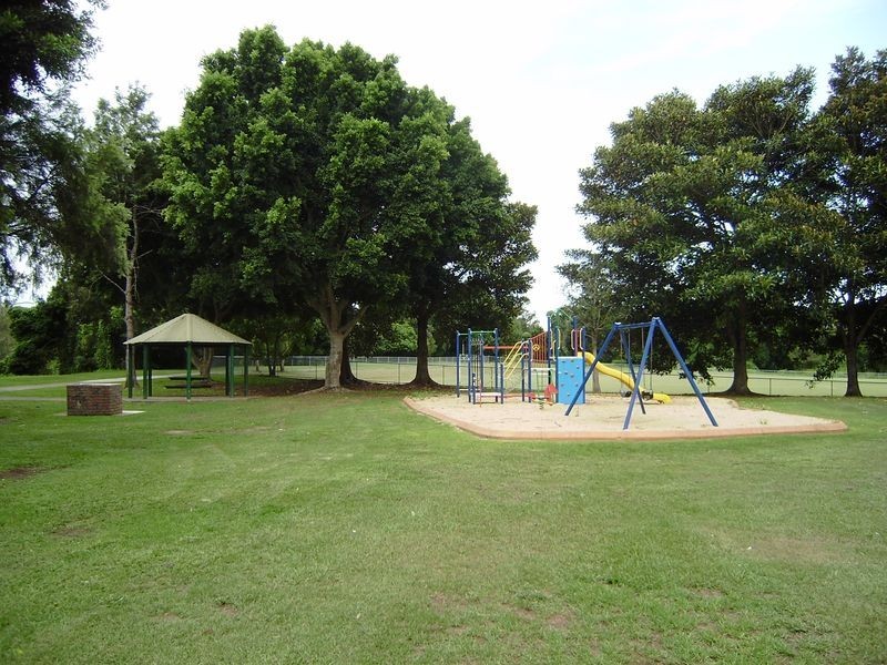 25 Souter Street, Nerang QLD 4211