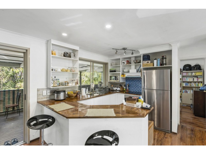 5 Design Place, Highland Park QLD 4211