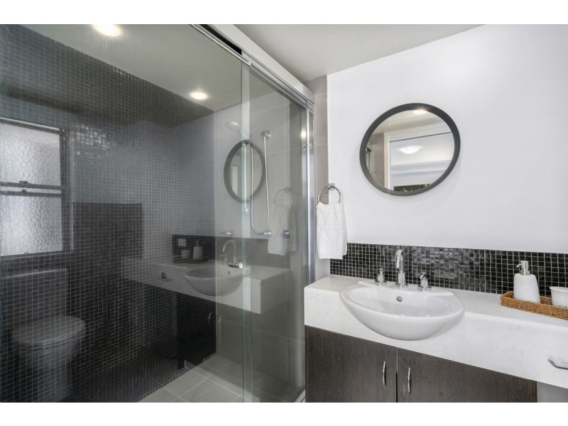 6/22 Oleander Avenue, Biggera Waters QLD 4216