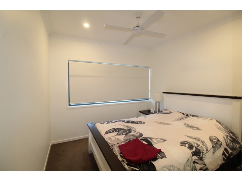 61/1 Lyra Avenue, Hope Island QLD 4212