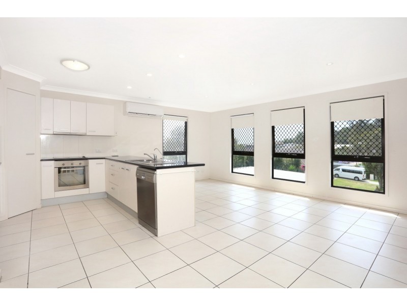 23 Elkins Street, Pacific Pines QLD 4211