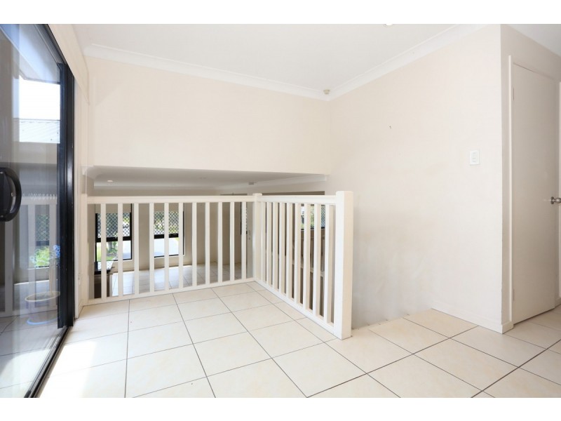 23 Elkins Street, Pacific Pines QLD 4211