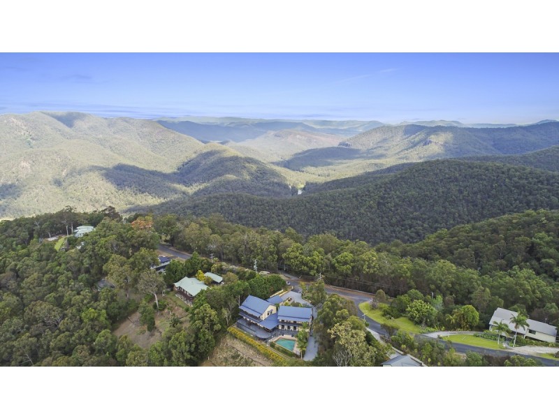 31 Macrozamia Drive, Clagiraba QLD 4211