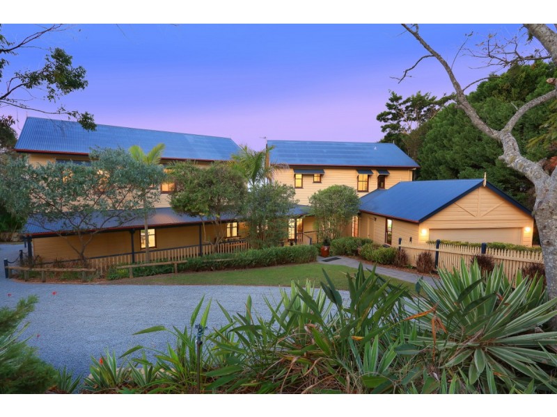 31 Macrozamia Drive, Clagiraba QLD 4211