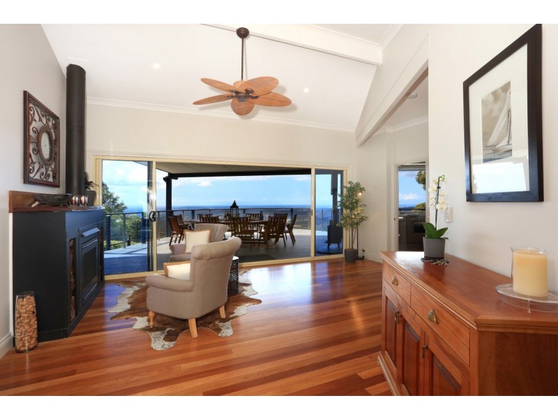31 Macrozamia Drive, Clagiraba QLD 4211