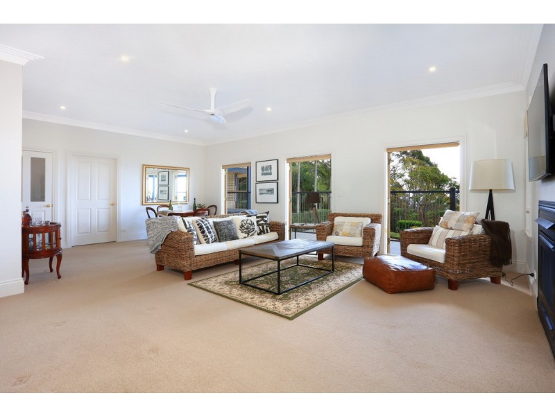 31 Macrozamia Drive, Clagiraba QLD 4211