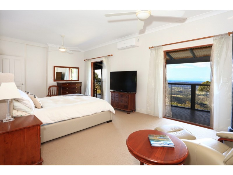 31 Macrozamia Drive, Clagiraba QLD 4211