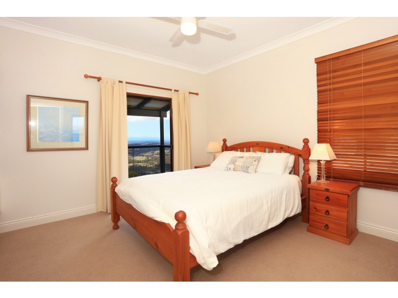 31 Macrozamia Drive, Clagiraba QLD 4211