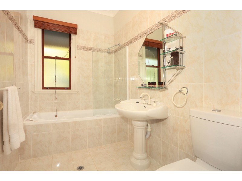 31 Macrozamia Drive, Clagiraba QLD 4211