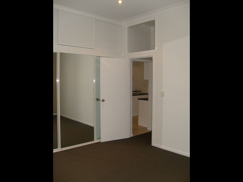 352 Government Road, Labrador QLD 4215