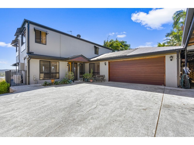 68 Paddington Drive, Carrara QLD 4211