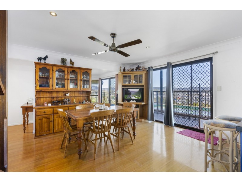 68 Paddington Drive, Carrara QLD 4211