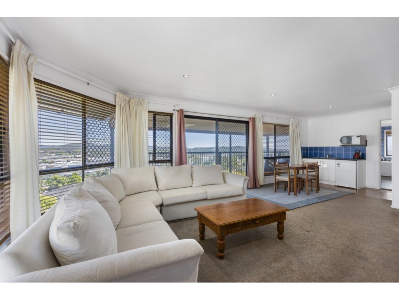 68 Paddington Drive, Carrara QLD 4211