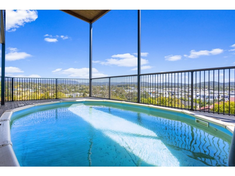 68 Paddington Drive, Carrara QLD 4211