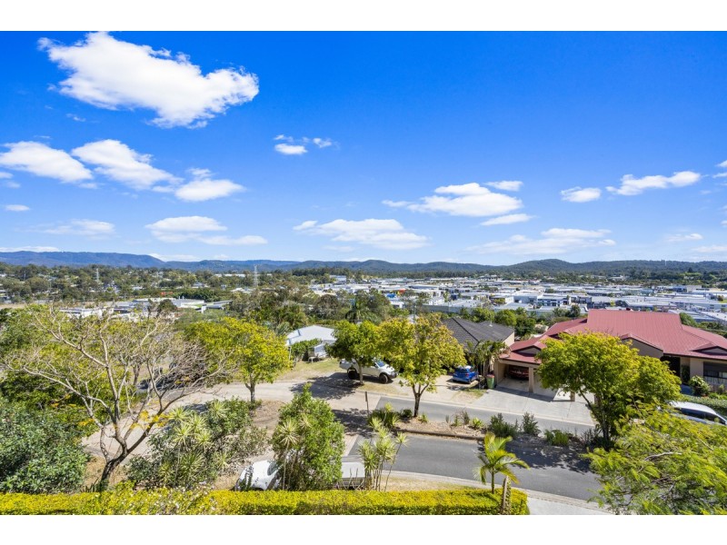 68 Paddington Drive, Carrara QLD 4211