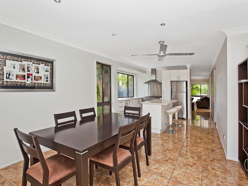 73 Pappas Way, Carrara QLD 4211
