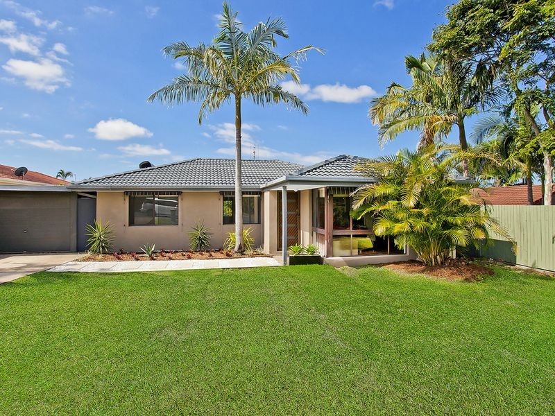73 Pappas Way, Carrara QLD 4211