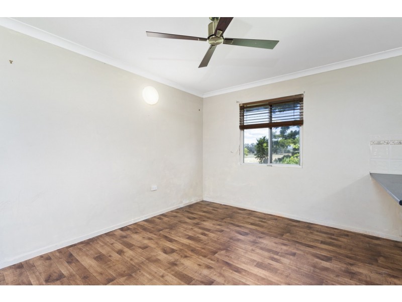 2 Larch Road, Tamborine QLD 4270