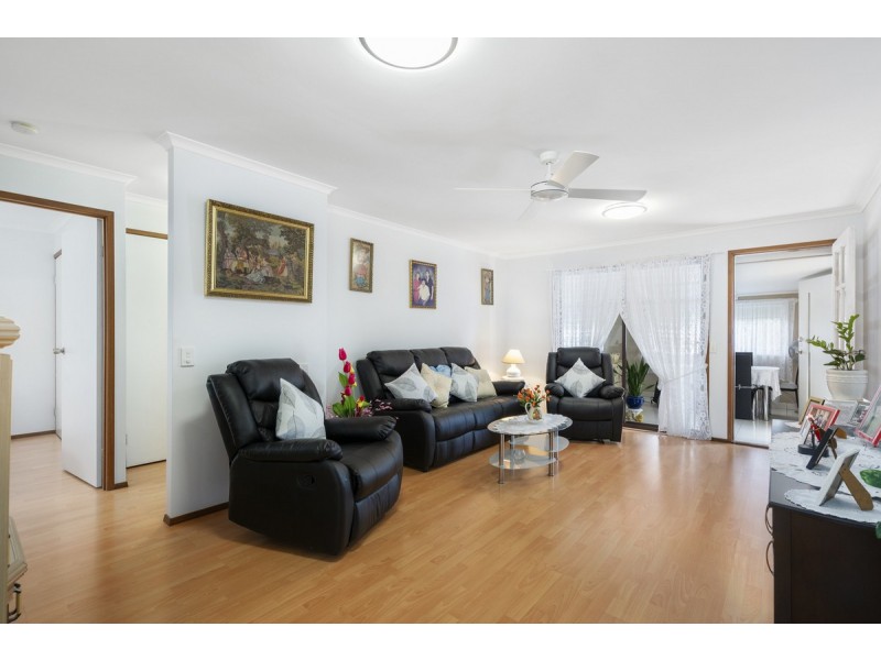 1/23 Richard Crescent, Highland Park QLD 4211