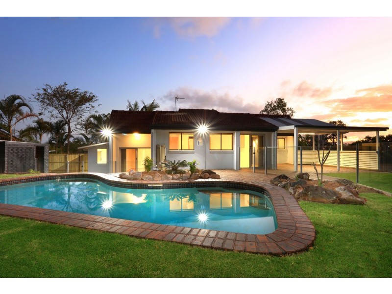 9 Willamulka Avenue, Ashmore QLD 4214