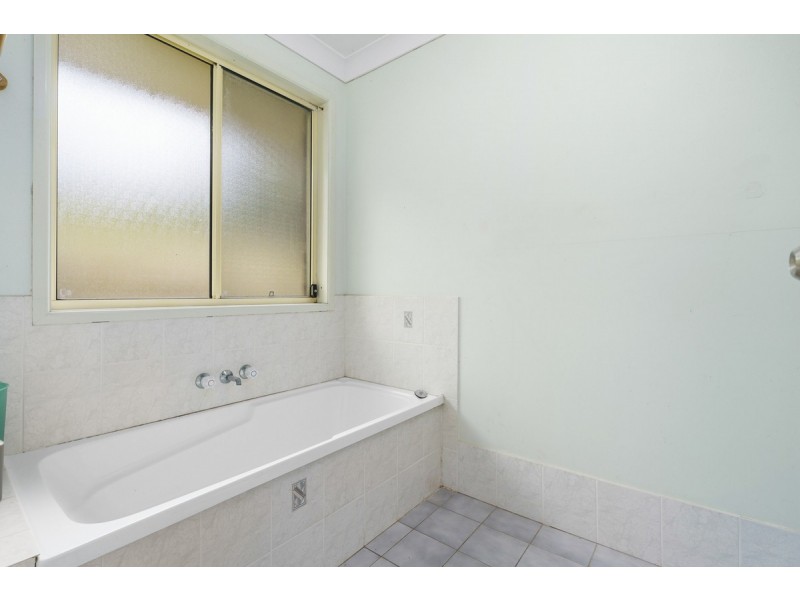 42 Calala Court, Bonogin QLD 4213