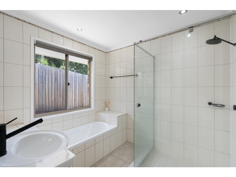 7 Toukley Court, Highland Park QLD 4211
