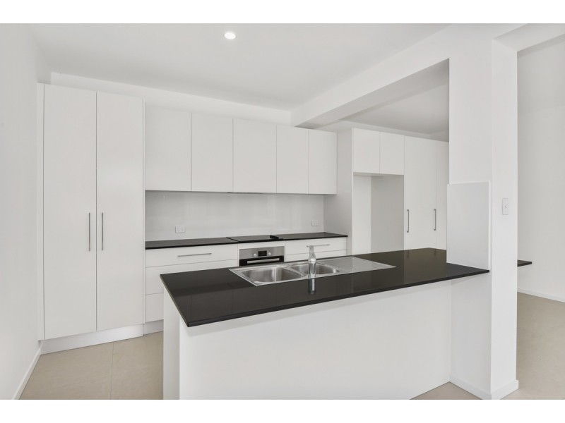 1b/18 Pademelon Pass, Nerang QLD 4211