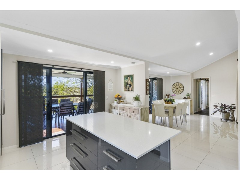 65 Paddington Drive, Carrara QLD 4211