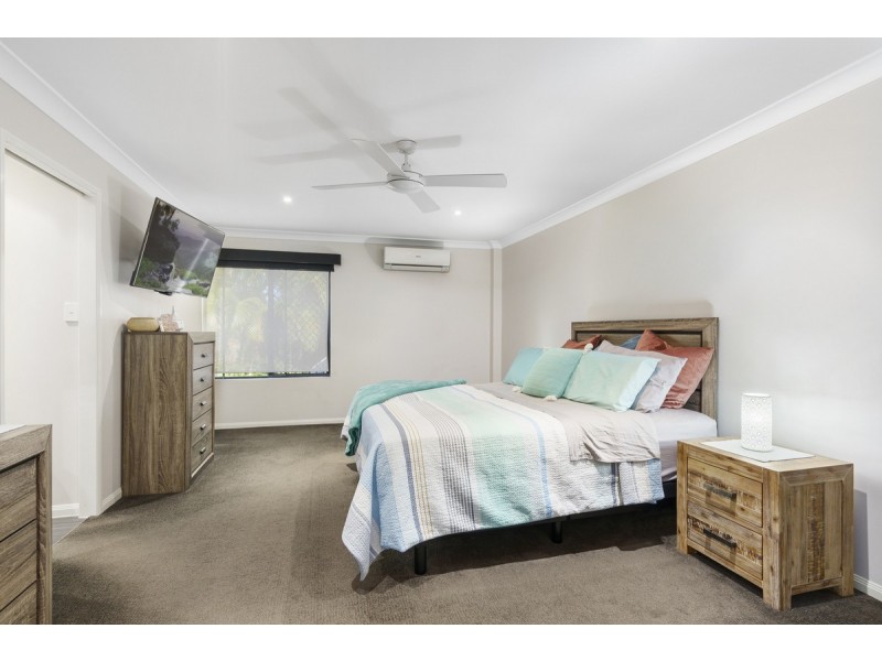 65 Paddington Drive, Carrara QLD 4211