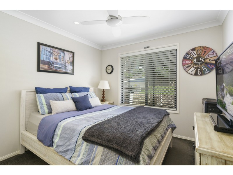 65 Paddington Drive, Carrara QLD 4211