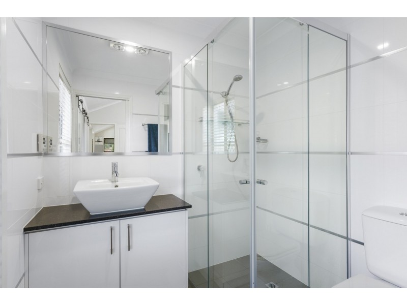 65 Paddington Drive, Carrara QLD 4211